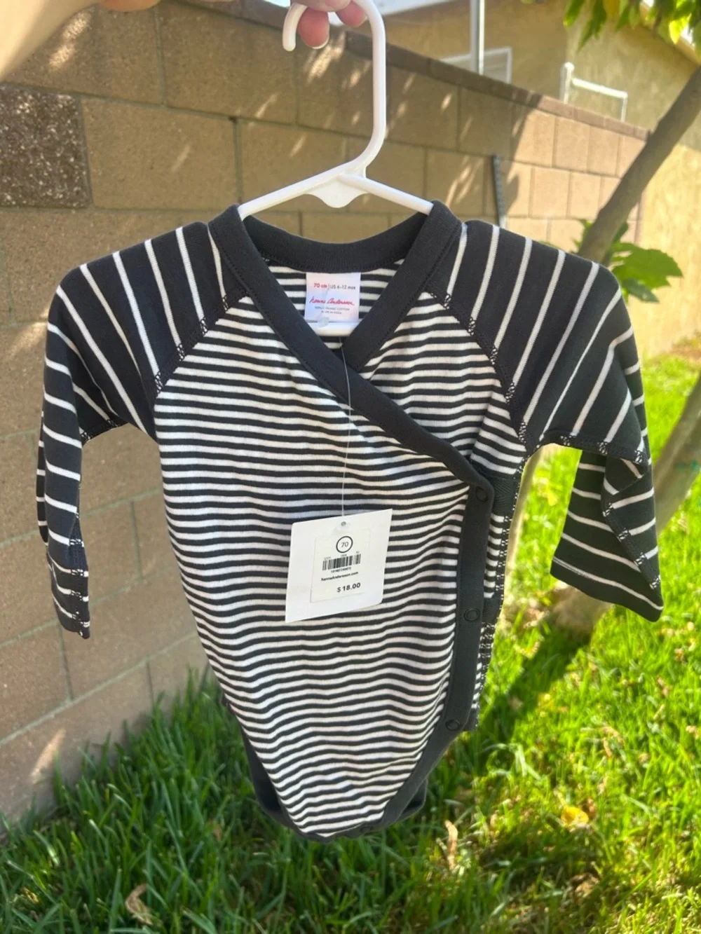Hanna Andersson Black & White Striped Long-Sleeve Swim Rashguard